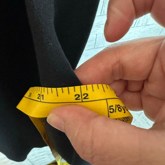 ISAAC MIZRAHI LIVE" black knit T-shirt knee length normcore TradMom summer - Picture 8 of 10